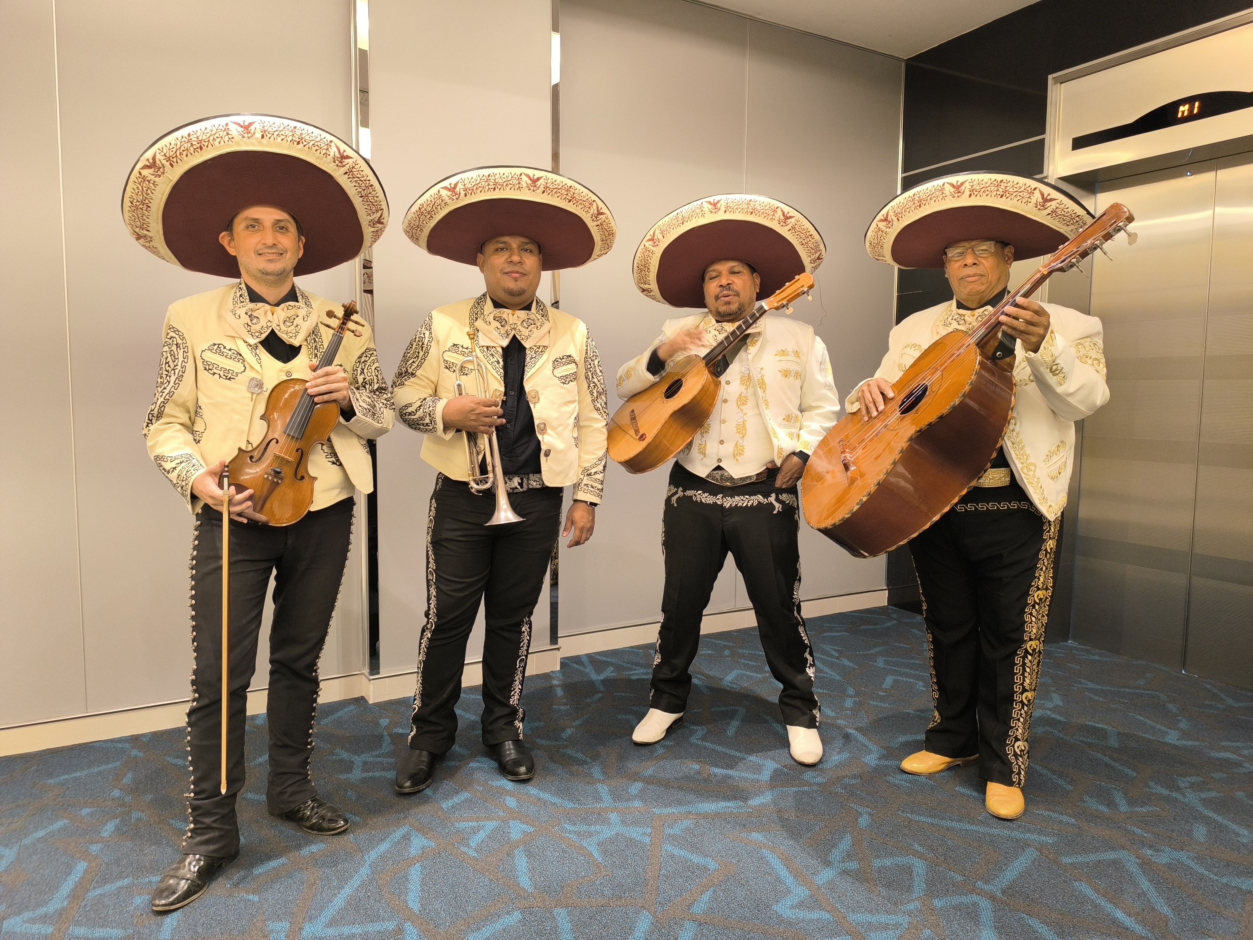 Mariachi para bodas en Panamá - Mariachi Sol del Águila